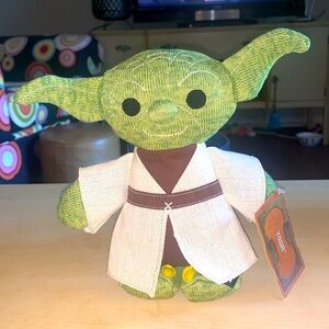 STAR WARS YODA 9” x  8”